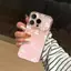 Mó tay bướm bướm mà hồngVỏ bảo vệ Corning phù hợp cho điện màu hoại iPhone 16/17 Pro