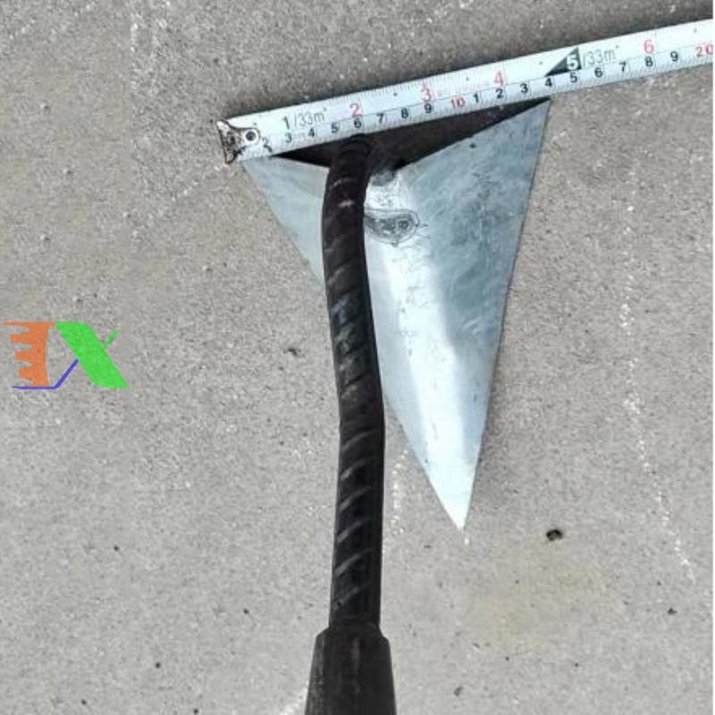 Cuốc Vun Ngô CN-20 Tháp Xanh - Lưỡi Cày Xới Đất, Làm Cỏ Mạ Kẽm Siêu Bền 20 cm, Vun Đất Làm Luống