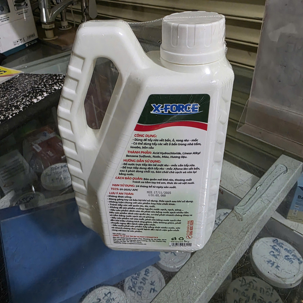 Nước Tẩy Rêu Mốc X-FORCE Đa Năng 1Kg – Đánh Bay Rêu Rong, Diệt Nấm Mốc Hiệu Quả Tức Thì
