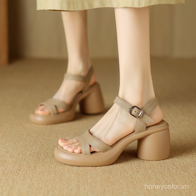 Xăng đan Ngoài Trời Đế Dày OpenToe Cho Nữ 2026 Mùa Hè Mới Cao Gót Chunky Gót Cổ Tích Phong Cách La Mã Giày
