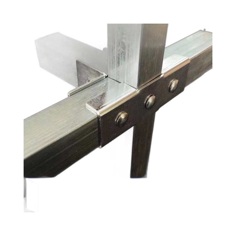 Đầu nối ống vuông 40 * 40mm Đầu nguồn Ống thép không gỉ Phụ kiện mạ kẽm Không hàn Khóa cố định khớp
