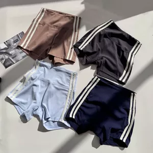 Trắng Hemming Thể Thao Quần Short Nữ Cao Cấp Thể Hiện Hông Mùa Hè Thể Dục Mặc Quần Tập Yoga Khỏa Thân Cảm Thấy Nhảy Tập Luyện Quần Ba Điểm