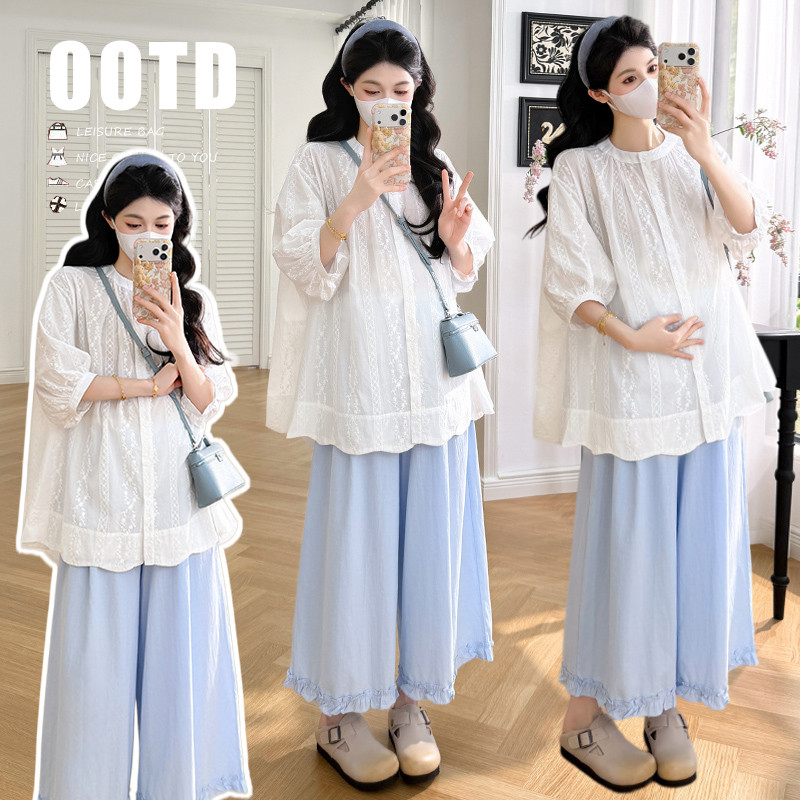Bộ đồ bà bầu mùa hè gồm áo sơ mi thêu và quần ren ống rộng