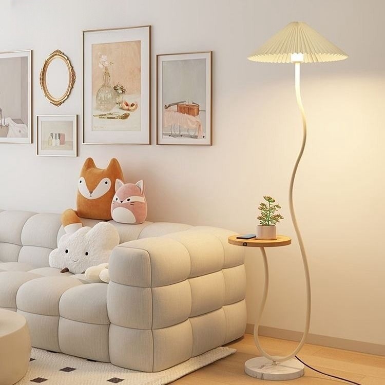 【Cực Phẩm】Đèn LED Toàn Phổ Cho Bàn Làm Việc - Tạo Không Gian Thư Giãn Sáng Tạo Tại Phòng Ngủ & Phòng Khách