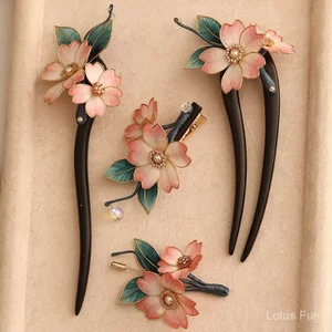 Kẹp tóc và mũ đội đầu tóc handmade lụa nhung hoa gỗ đàn hương, phong cách cổ điển Trung Hoa thanh lịch