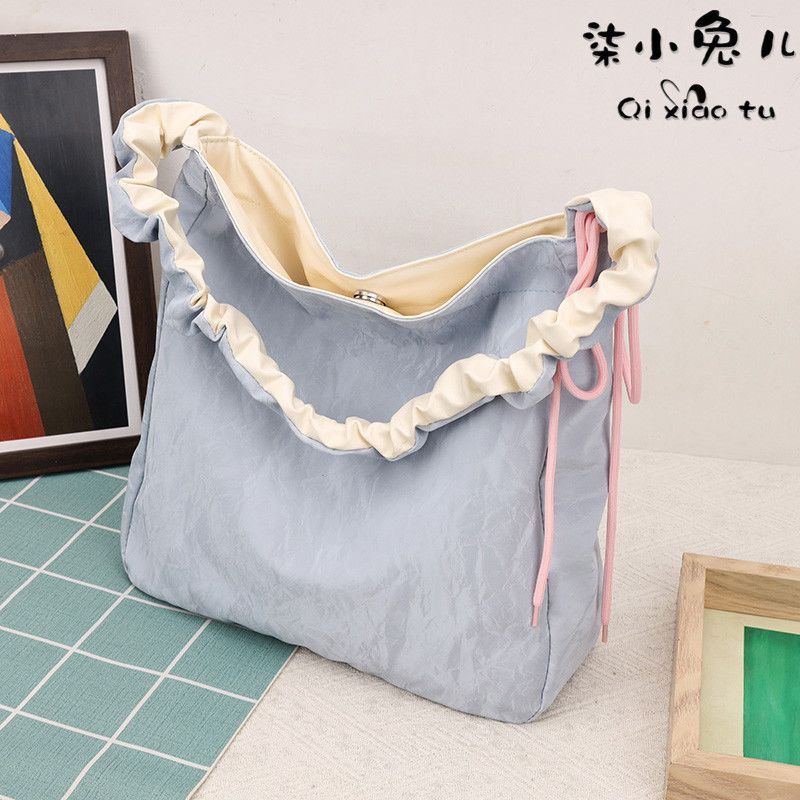 Túi đeo vai nữ sang trọng nhẹ chính hãng Niche
