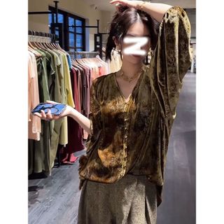Kích Thước Lớn Có Thể Mặc In Hình Nhung Nâu Rời Cảm Giác Phù Hợp Với Áo Sơ Mi Cổ Chữ V Phong Cách Trung Hoa Mới In Hình Nữ Thu Đông 2026 Phong Cách Mới Thời Trang Rời Jacquard Lantern Dài @ -