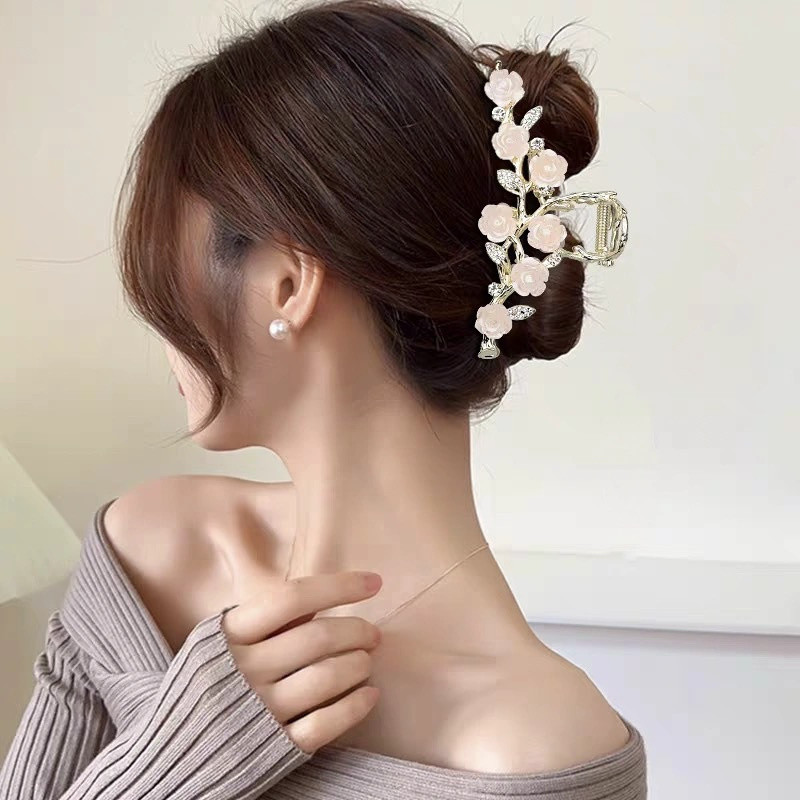 Kẹp tóc hoa hồng nhung lá sen lớn, tua rua, phụ kiện cho nữ