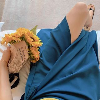 Váy ren phong cách phương Tây có nơ và drap một mảnh, phù hợp cho mùa hè