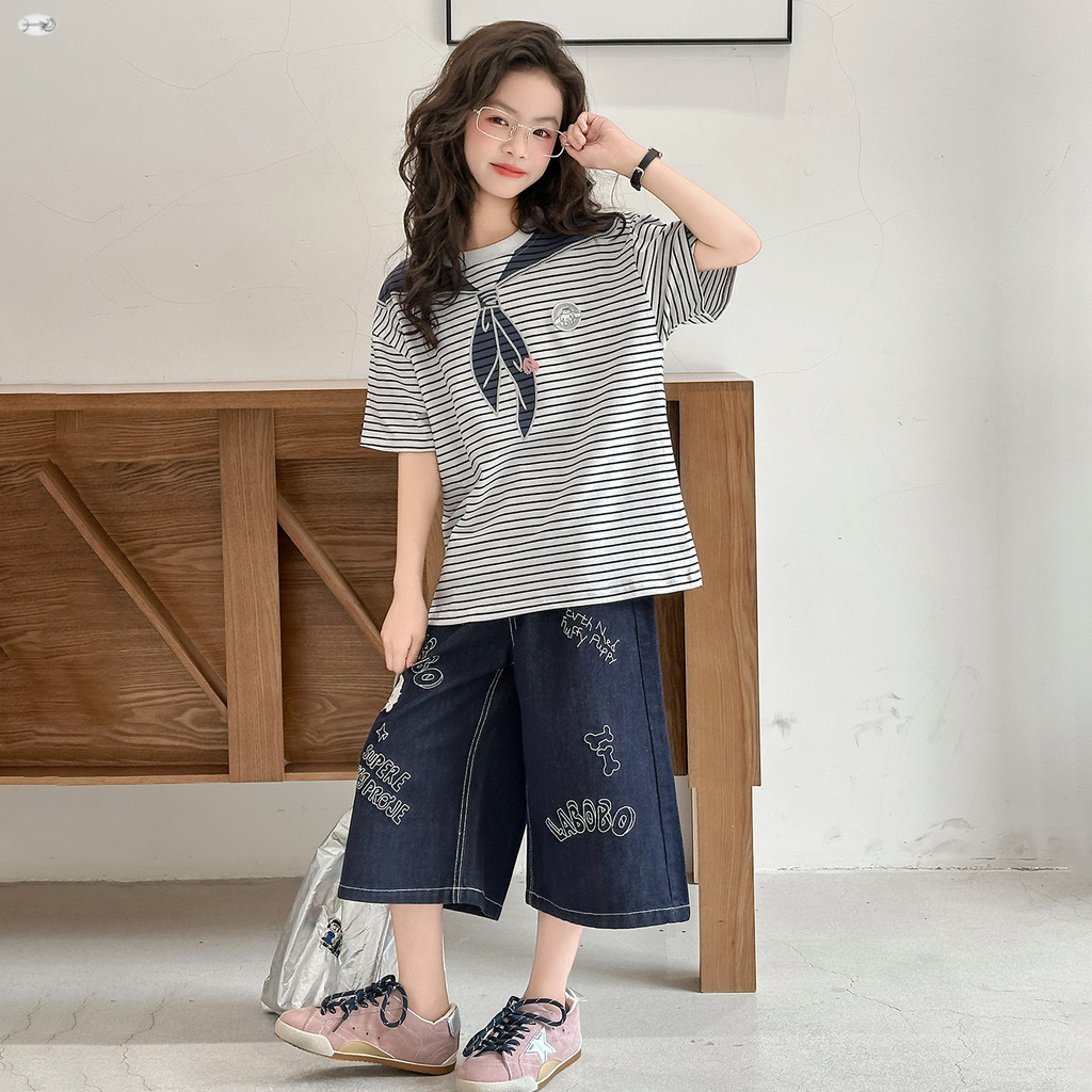 Áo thun sọc bé gái mùa hè phong cách mới cho trẻ em cổ tròn in kỹ thuật số hàng đầu