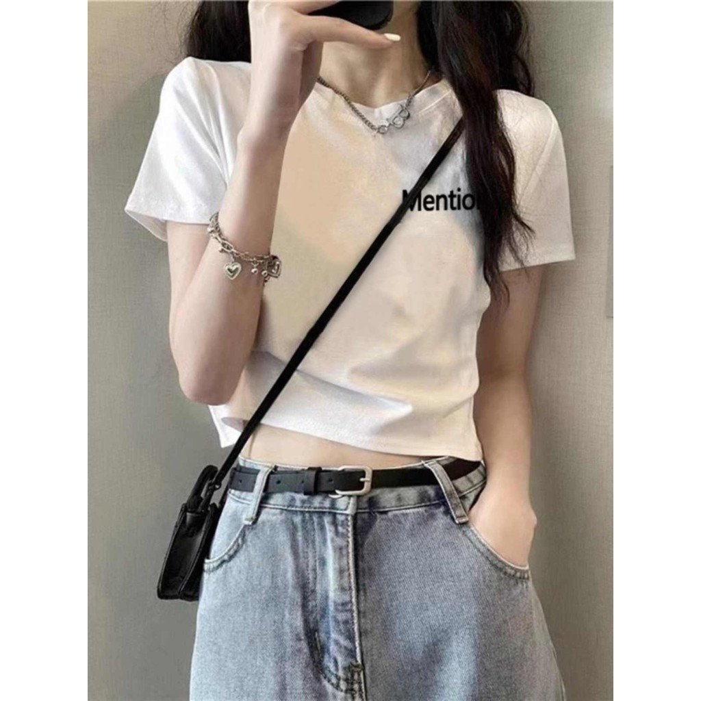 Áo thun nữ dáng ngắn hở eo, thiết kế cao cấp, chất lượng đạt tiêu chuẩn xuất khẩu.
