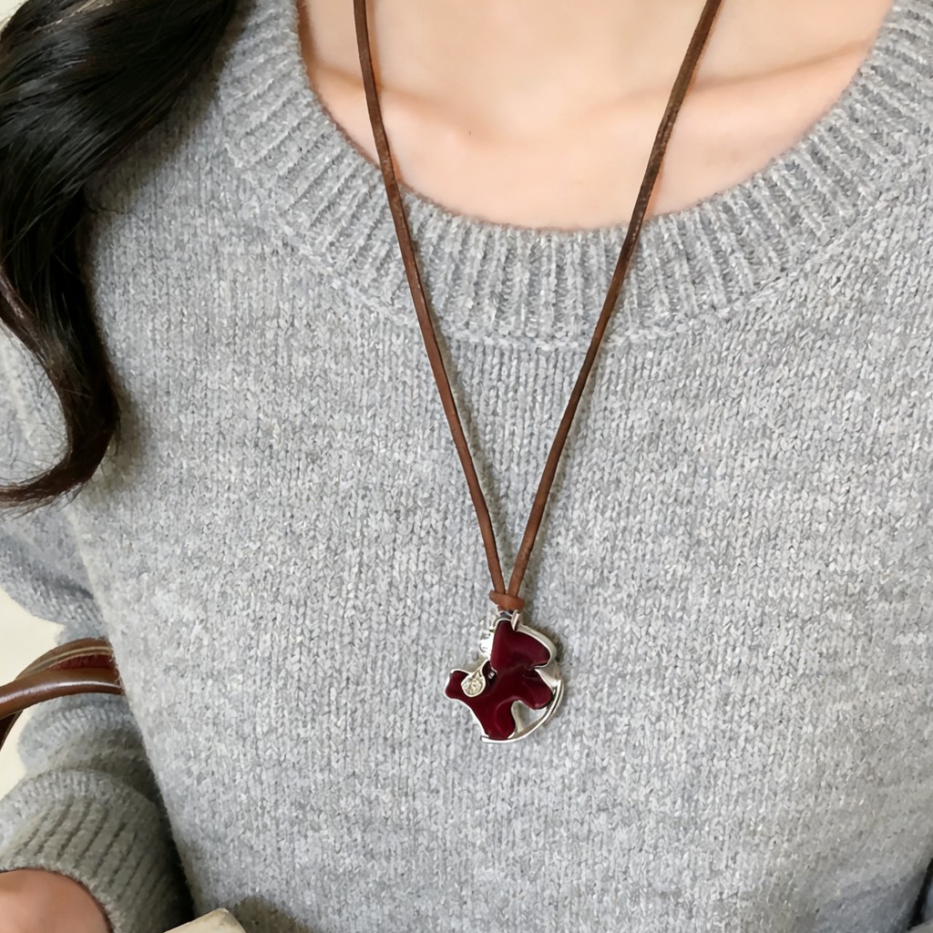 Dây chuyền flocking pony cổ điển, phù hợp làm phụ kiện thời trang