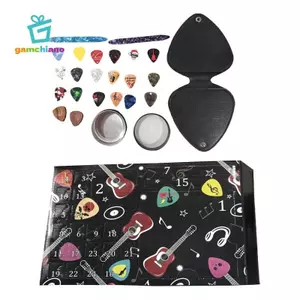Đàn Guitar Chọn Lịch Giáng Sinh Giáng Sinh Hộp Đếm Ngược Plectrums Đàn Guitar Phụ Kiện Với PU Túi Bảo Quản Cho Bass Xmas Đảng