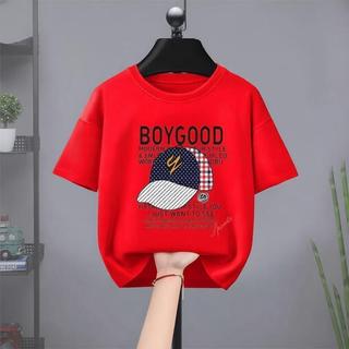Mũ lưỡi trai bóng chày cho bé trai, in chữ "W" trong tiếng Anh, kiểu dáng giản dị và thoải mái. Áo thun cổ tròn.