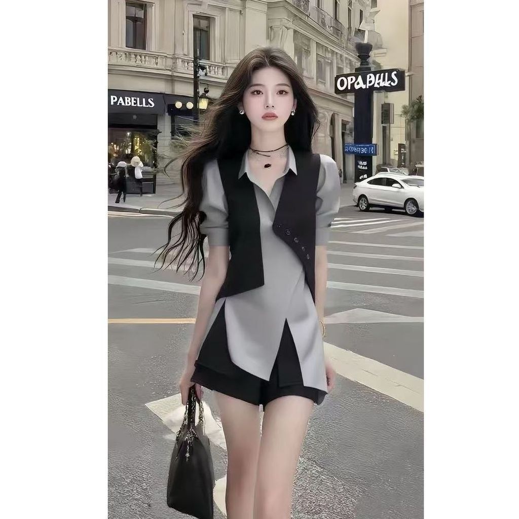 <![CDATA[Đồ bộ hai món cổ áo polo độc đáo, màu xám ngắn tay]]>