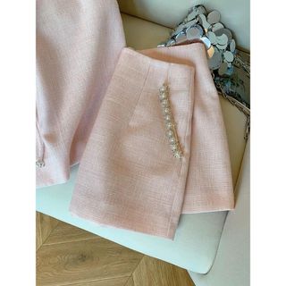 Set áo quần nữ tweed hồng, đính ngọc trai sang chảnh HB.Studio S127