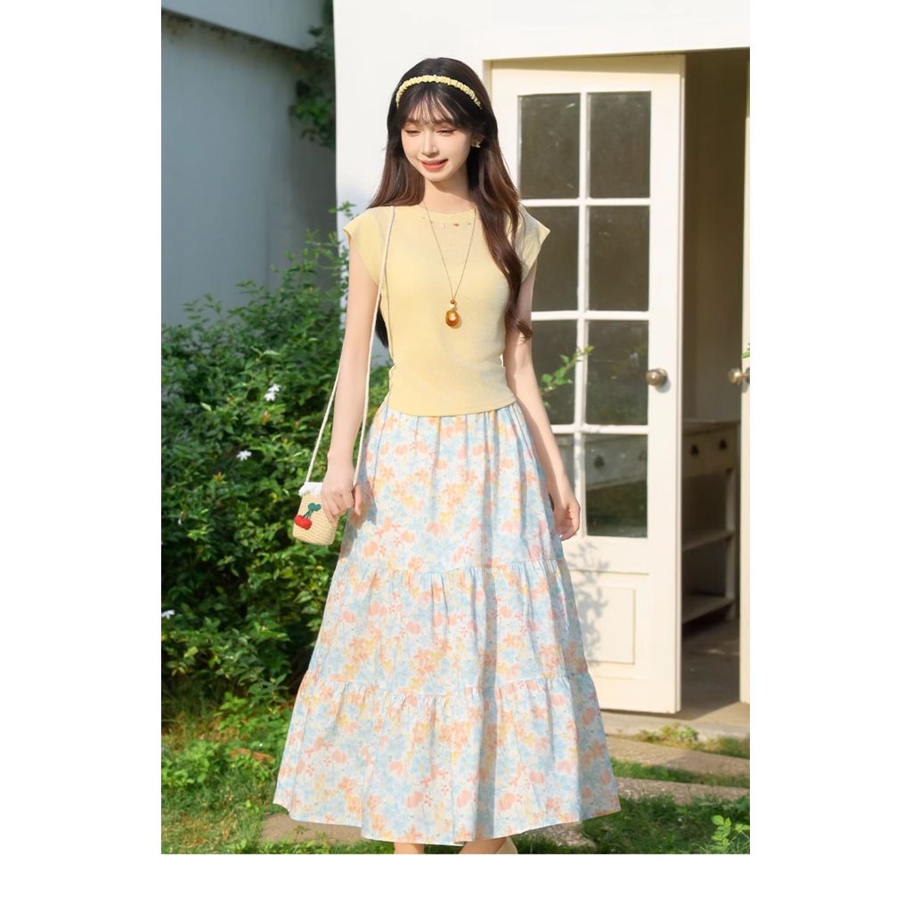 Mutu Ao Thun liền Váy Hoa Hai Mảnh, Style Mới cho Mùa Hè 2026
