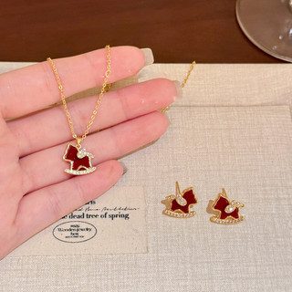 Vòng cổ màu đỏ zircon và bông tai cung hoàng đạo - Bộ trang sức sang trọng cho lễ hội
