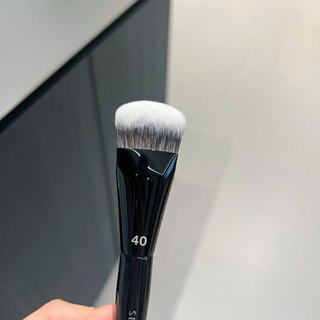 [ap Beauty Shop] Bàn chải nền tam giác Sephora 40 Bàn chải đường viền Bàn chải mặt bên Bàn chải đường viền Bàn chải má hồng Bàn chải trang điểm đa chức năng
