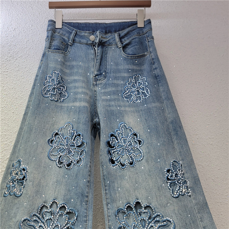 Quần Jean Thẳng Nữ Hè 2026, Denim Thêu Nóng & Kim Cương Giả, Thiết Kế Mới, Co Dãn Tốt