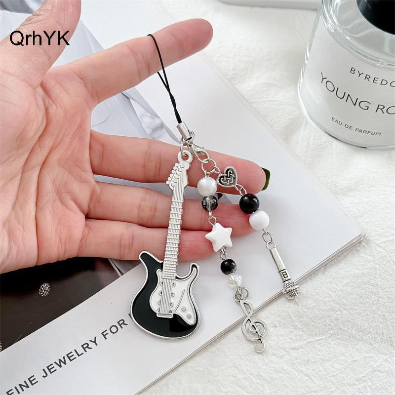 Thời Trang Nhà Máy Dễ Thương Đàn Guitar Micro Hạt Điện Thoại Di Động Dây Xích Quyến Rũ Ngọt Móc Khóa Bapa Âm Nhạc Note Mặt Dây Chuyền Túi Treo Trang Trí Cô Gái Quà Tặng QrhYK