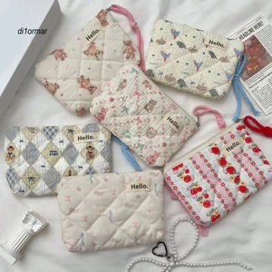 DI Quilted Ví Nhỏ Dễ Thương Cotton Quilted Hoa Ví Đựng Tiền Xu Mini Dây Kéo Túi Đựng Mỹ Phẩm Du Lịch Nhỏ Dễ Thương Cho Nữ Bé Gái – Hoàn Hảo Cho Máy Ảnh Kỹ Thuật Số