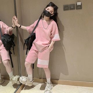 Set thể thao bé gái form rộng – Áo thun quần short mặc hè năng động