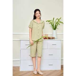 Bộ pijama nữ áo cộc quần ngố họa tiết caro kate mềm mại, mát, thấm hút tốt SUNFLY ST9349