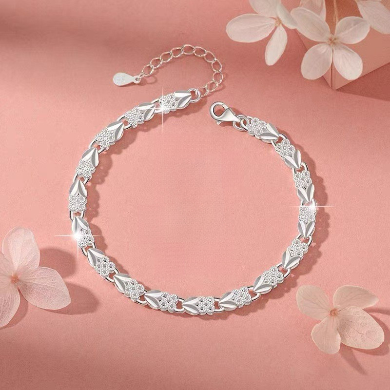 Vòng tay nữ thiết kế bốn leaf clover bằng bạc, vẻ đẹp ngọt ngào
