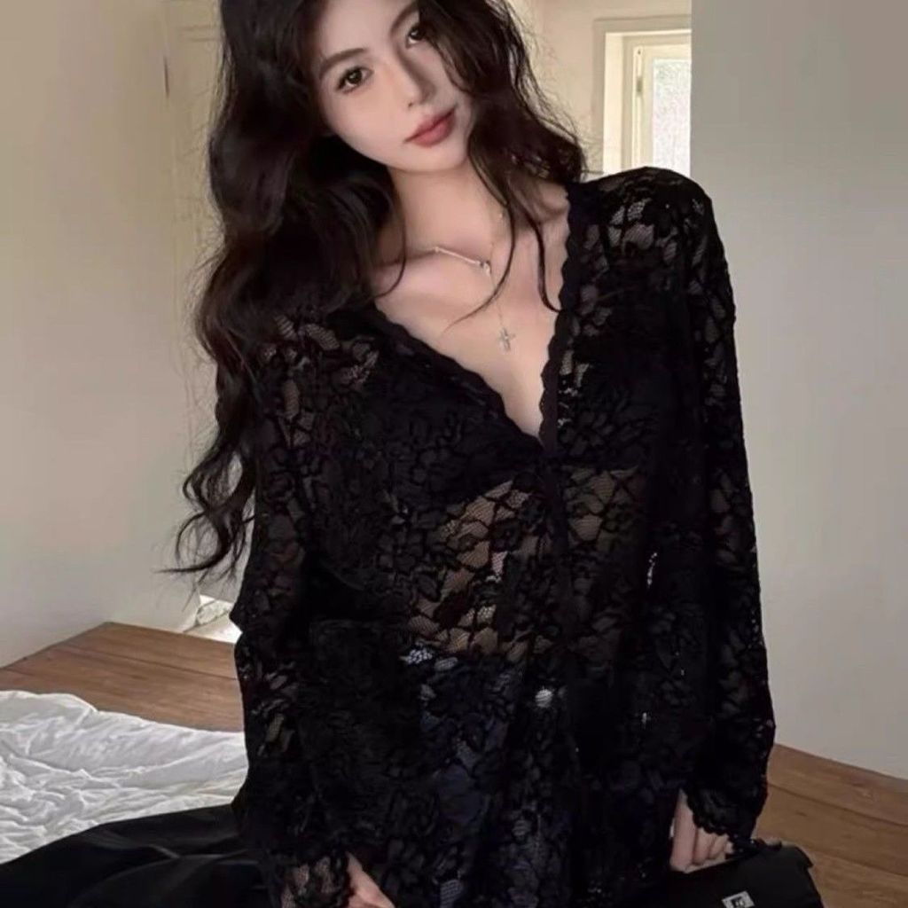 Milyfashion Loose Size Lớn Cổ Chữ V Ren Dài Tay Áo Sơ Mi Ngọt Cay Rỗng Top Gợi Cảm Nguyên Chất Desire Đen