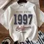 Cotton Bé Trai-Gái Họa Tiết 1997 Thanh Toán Nhận Hàng Cổ Thuyền Áo Ngắn Tay