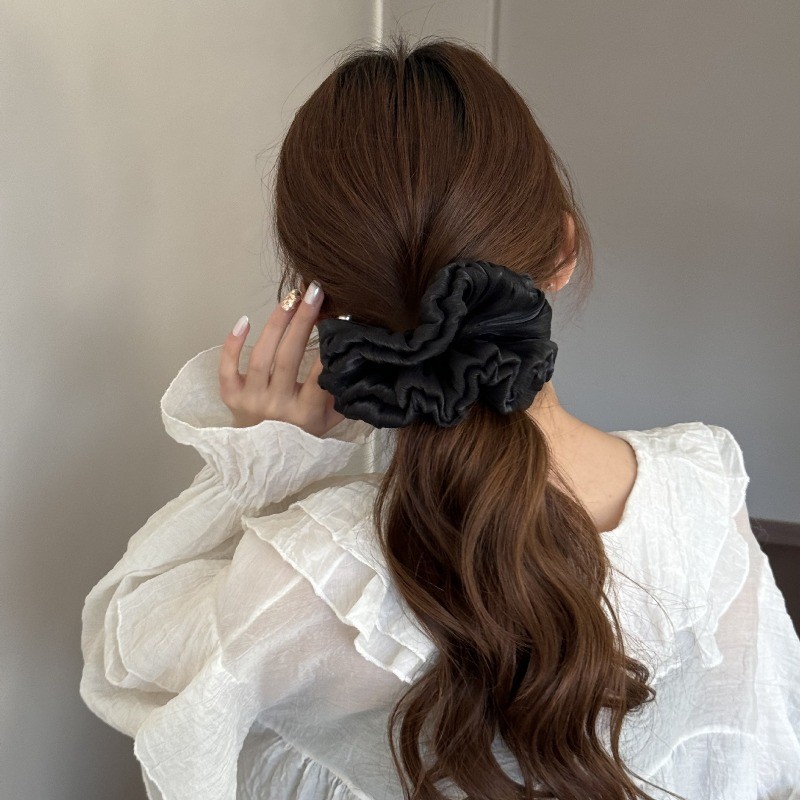 Hululu Scrunchy cao cấp dáng xếp ly nhẹ nhàng, phù hợp tóc ngắn và trung bình, thiết kế ngọt ngào phong cách Hàn Quốc