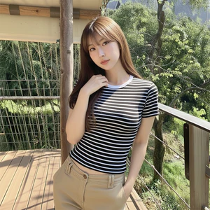 Áo Thun Baby Tee Kẻ Sọc Form Ôm Kiểu Dáng Dễ Phối Đồ A51473