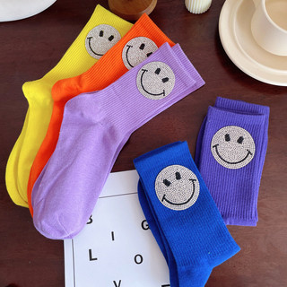[Tất nữ oklife] Tất Cotton kim cương giả thời trang phiên bản Hàn Quốc Tất nữ ống giữa kim cương sáng đầy màu sắc ins Hợp thời trang Thu đông Trang phục ngoài thể thao