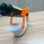 SA Artistic Geese Designs Giá đựng chai nhựa Giá đỡ chai nước uống Hoàn hảo để trang trí phòng ăn và tiệc tùng