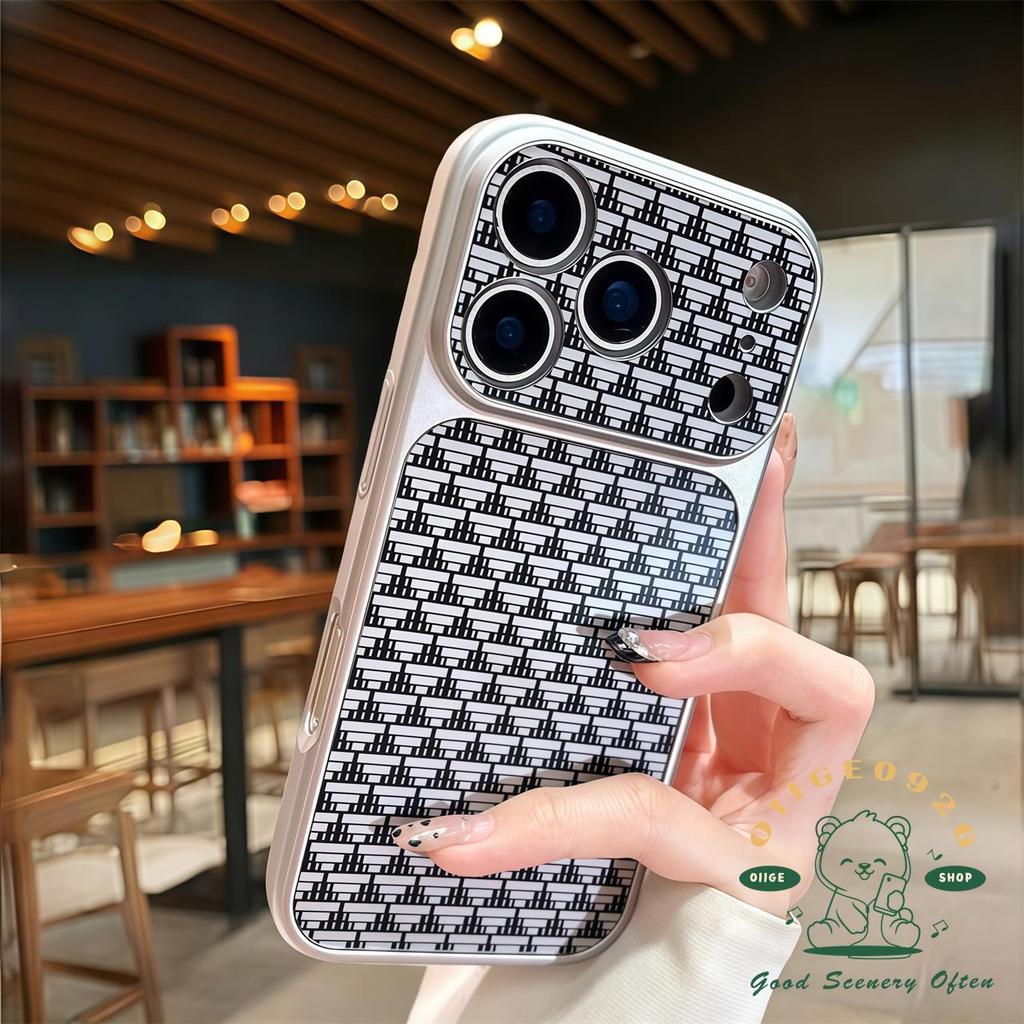 【 Ốp lưng iPhone17 】 Vỏ điện thoại từ tính mờ cảm giác da tam giác iphone 17 Pro Max 16 15 14 13 12 cho vỏ iPhone Vỏ cứng PC chống sốc