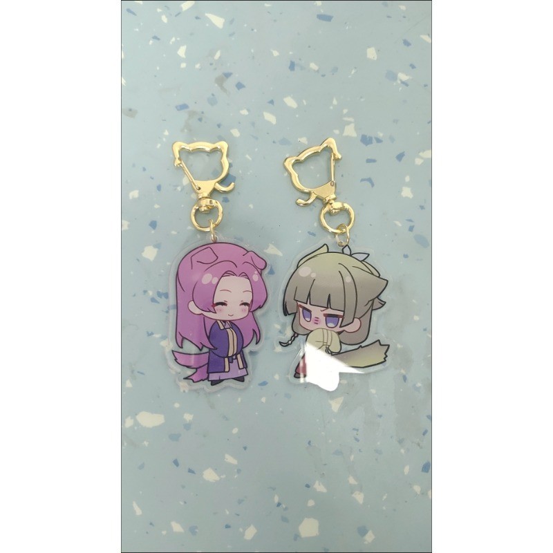 2Pcs/Set Anime Keychain Women Acrylic Key Chain Man Cute Key Ring Pendant Ornament Accessories Gift