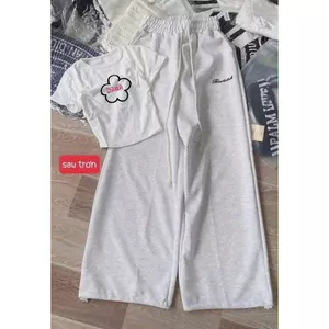 Sét bộ quần dacá chữ kí xám tiêu dài + áo Croptop bông hoa-SMIA-chang3158