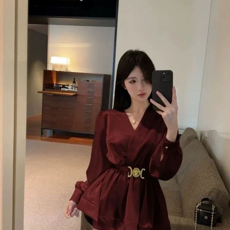 Pháp Cao Cấp Tay Phồng Tính Khí Áo Sơ Mi Thiết Kế Cổ Chữ V Phối Ren Satin Dài Tay Áo Sơ Mi Nữ Hợp Thời Trang