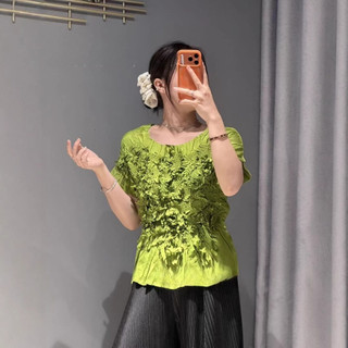 Áo sơ mi  Miyake xếp ly thiết kế mới, phù hợp mọi độ tuổi