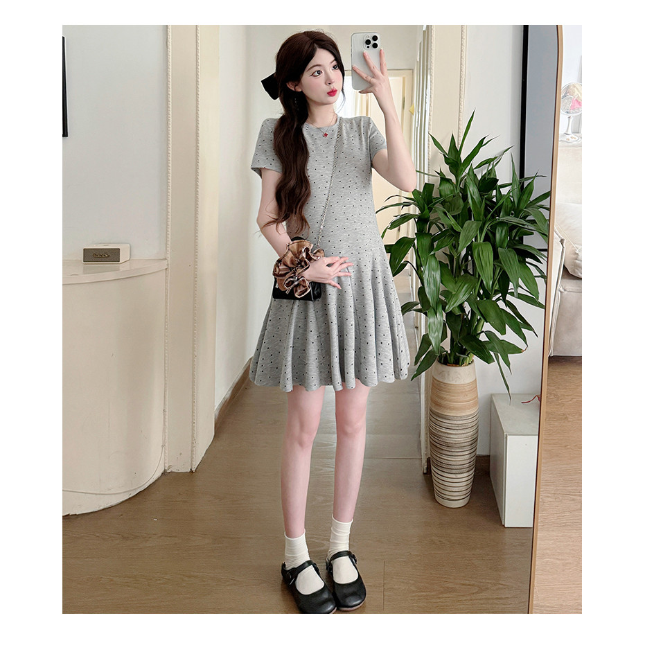 Trang phục bà bầu mùa hè Thời trang mỏng hơn Váy chấm bi