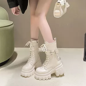 Hàng Châu Âu 9cm Đế Dày Giày Bốt Martin Nữ Thu Đông Phong Cách Mới Nhỏ Tăng Cường Hiệp Sĩ Giày Bốt Muffin Ren-Up Giày Bốt Ngắn
