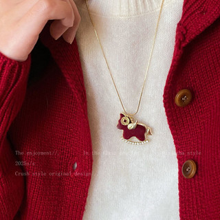 Vòng cổ nhung đỏ pony có thể điều chỉnh, phù hợp cho dịp năm mới và lễ hội