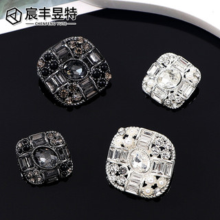🌟Áo lông thú phong cách retro cung đình Châu Âu, nút trang trí và chi tiết tay kim loại - 5PE3