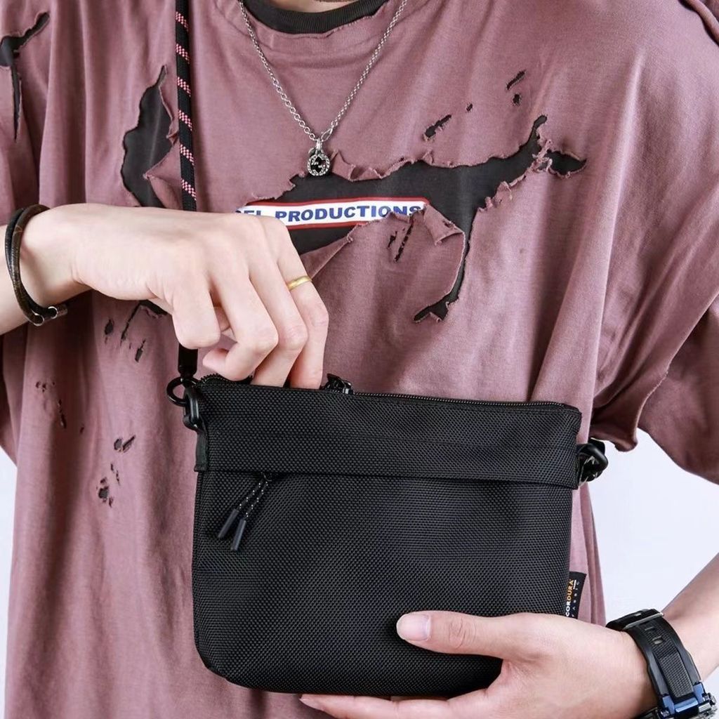Túi đeo chéo một vai Nylon đạn đạo phong cách mới Unisex All-Match Outdoor Me