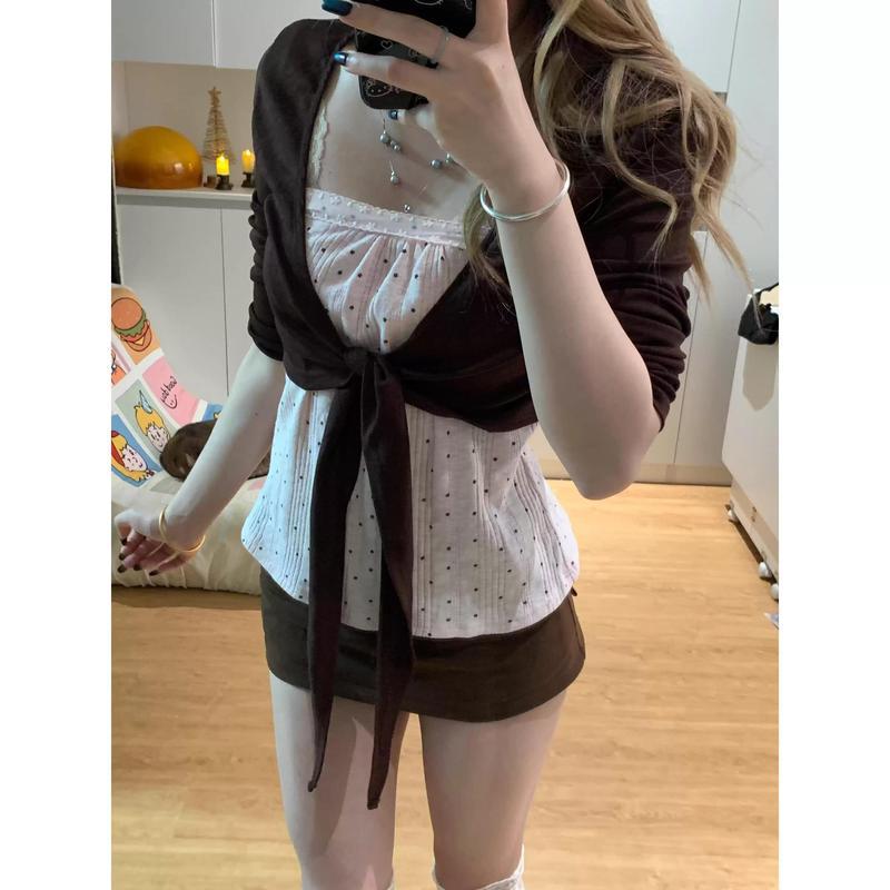 [Bộ đồ hai mảnh chấm bi nâu hồng] Mùa xuân hè phong cách Hàn Quốc nhẹ nhàng, áo len cardigan nữ
