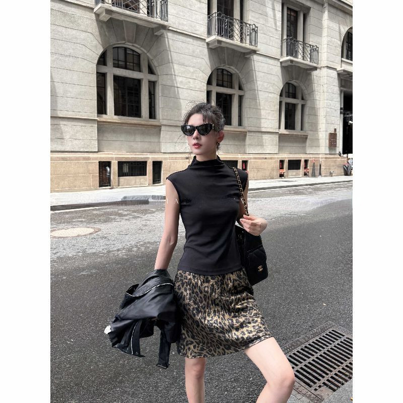 Váy ngắn in họa tiết da báo nữ, dáng ôm, xu hướng mới mùa thu