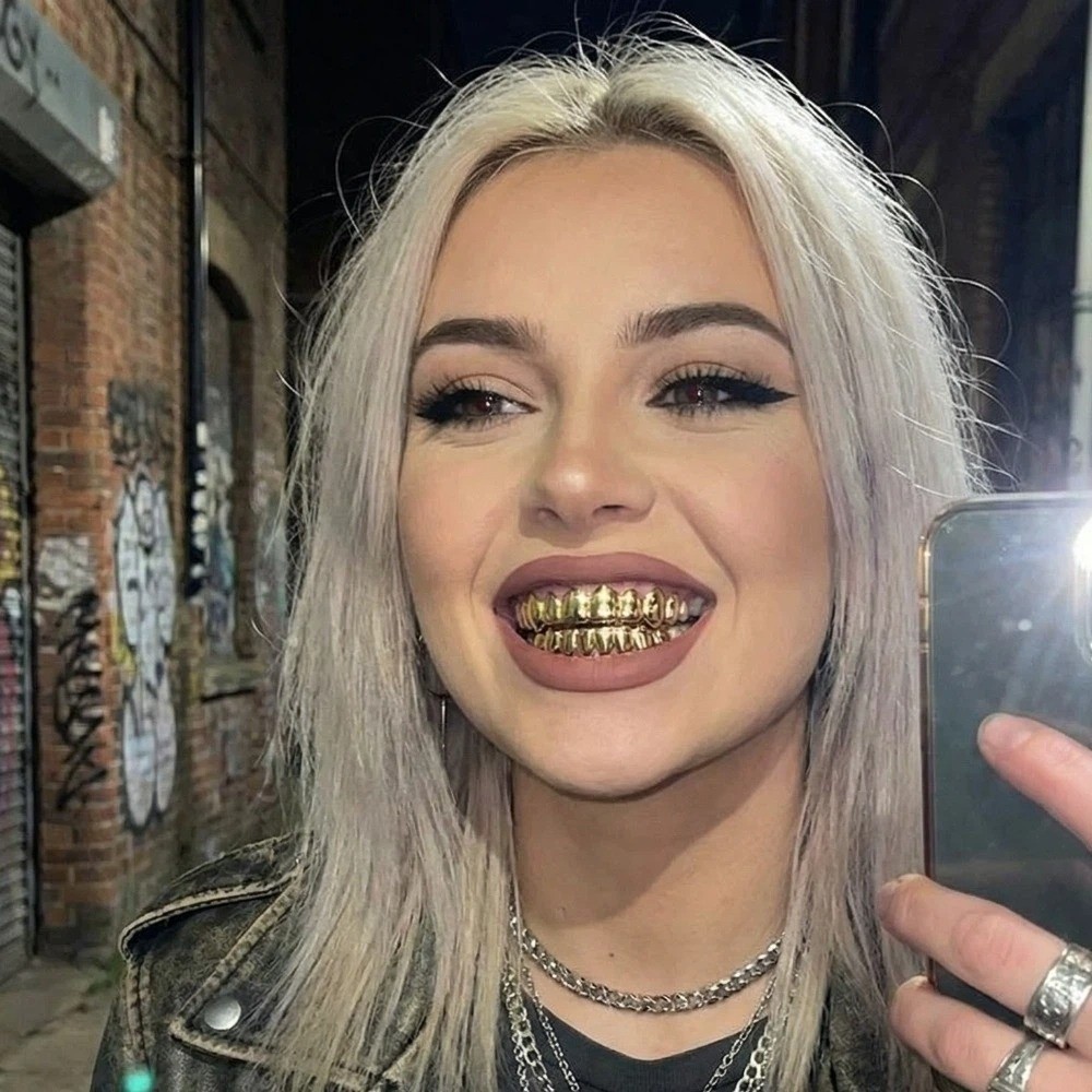 POYFOX Răng Grillz Top Đáy Bộ, Mũ Lưới Nướng Răng Chống Trơn Trượt Sáng Bóng, Hợp Thời Trang Đồng Bạc Vàng Răng Trang Sức Cosplay
