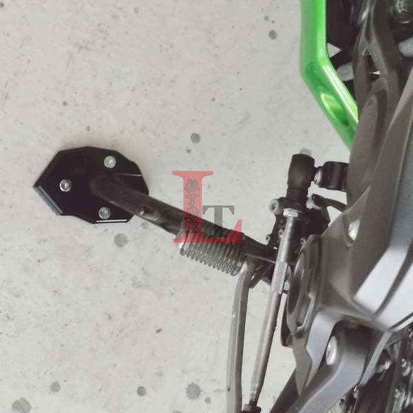 Đệm mở rộng hỗ trợ bên được sửa đổi cho Kawasaki Ninja NINJA300 250 Z300 Z250