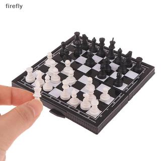 [Firefly] 1 Bộ Cờ Vua Từ Tính Trò Chơi Chiến Thuật Ngoài Trời Gấp Từ Nhựa Bàn Cờ Trò Chơi Di Động Giáo Dục Trẻ Em [VN]